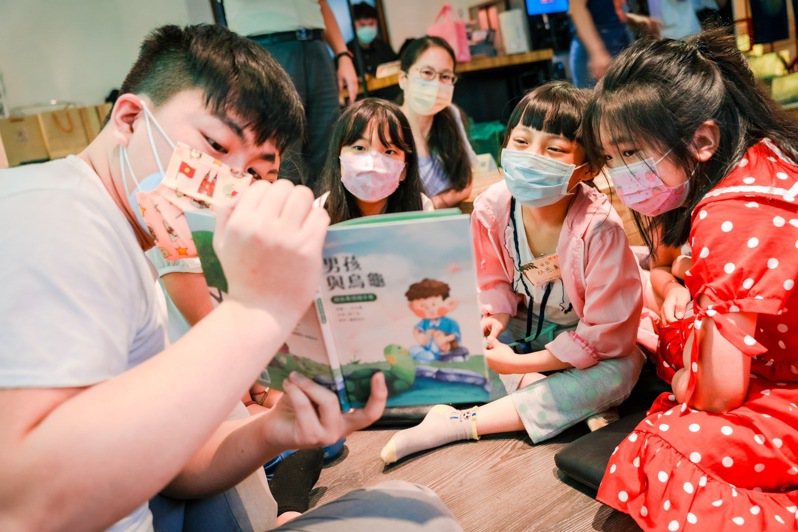บันทึกชีวิตในไต้หวัน : ผู้ตั้งถิ่นฐานใหม่รุ่นที่ 2 คือใคร? สถานการณ์การเติบโตของลูกหลานผู้ตั้งถิ่นฐานใหม่ในไต้หวัน