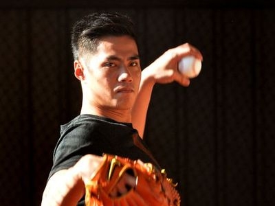 เฉินเหว่ยอิน (陳偉殷) นักเบสบอลคนดังของไต้หวันกลายเป็นนักกีฬาเชื้อส