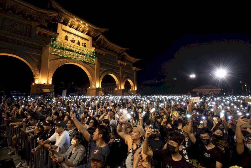 ไต้หวันสนับสนุนคนฮ่องกงสู้เพื่อเสรีภาพ หลังสหรัฐฯ ผ่านร่างกฎหมายสิทธิมนุษยชน