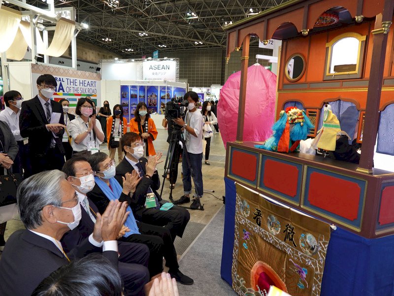 ศาลาไต้หวันในงาน Tourism EXPO Japan 2022 ตกแต่งรูปแบบร้านของชำโบราณ