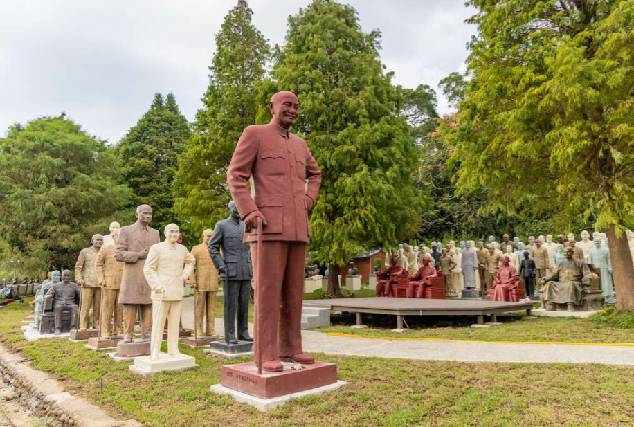 มองปัจจุบัน ย้อนอดีต วันจันทร์ที่ 27 พ.ย.2566 มองปัจจุบัน ย้อนอดีต วันจันทร์ที่ 27 พ.ย.2566
