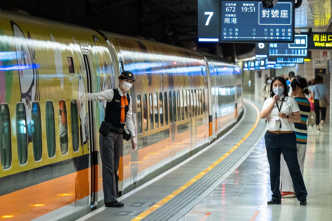 รถไฟความเร็วสูงเพิ่มขบวนรถเสริม 105 เที่ยว รองรับช่วงหยุดยาววันขึ้นปีใหม่ เริ่มจำหน่ายตั๋ว 1 ธ.ค.นี้