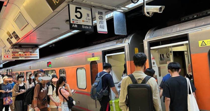 วันหยุดเทศกาลเช็งเม้ง เพิ่มขบวนรถไฟความเร็วสูงและรถไฟ TRA กว่า 300 เที่ยว