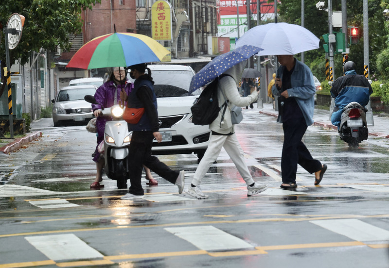 วันนี้ (31 มี.ค.) ทั่วไต้หวันอากาศหนาวชื้น บางพื้นที่มีโอกาสเกิดฝนตกหนัก