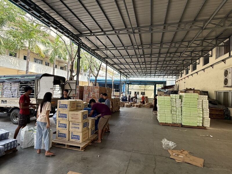 วัดกลองธรรมไต้หวันไปช่วยเหลือผู้ประสบภัยแผ่นดินไหวในย่างกุ้ง